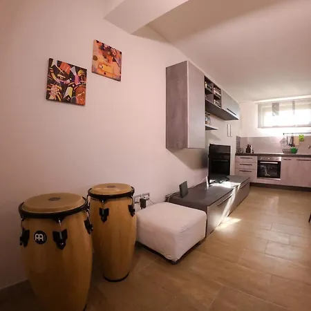 Casa Omilana شقة